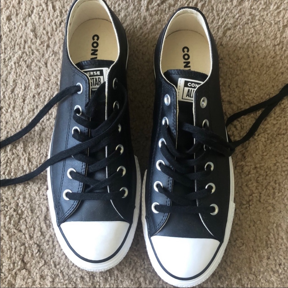 CHUCK TAYLOR ALL STAR LEATHER PLATFORM LOW TOP